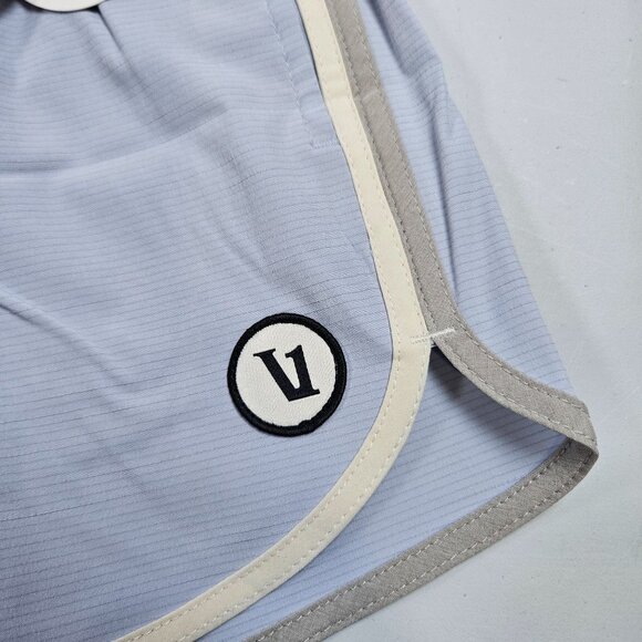 Vuori Athletic Lightweight Elastic Waistband Shorts Women Size Small NWT Casual - Picture 3 of 12
